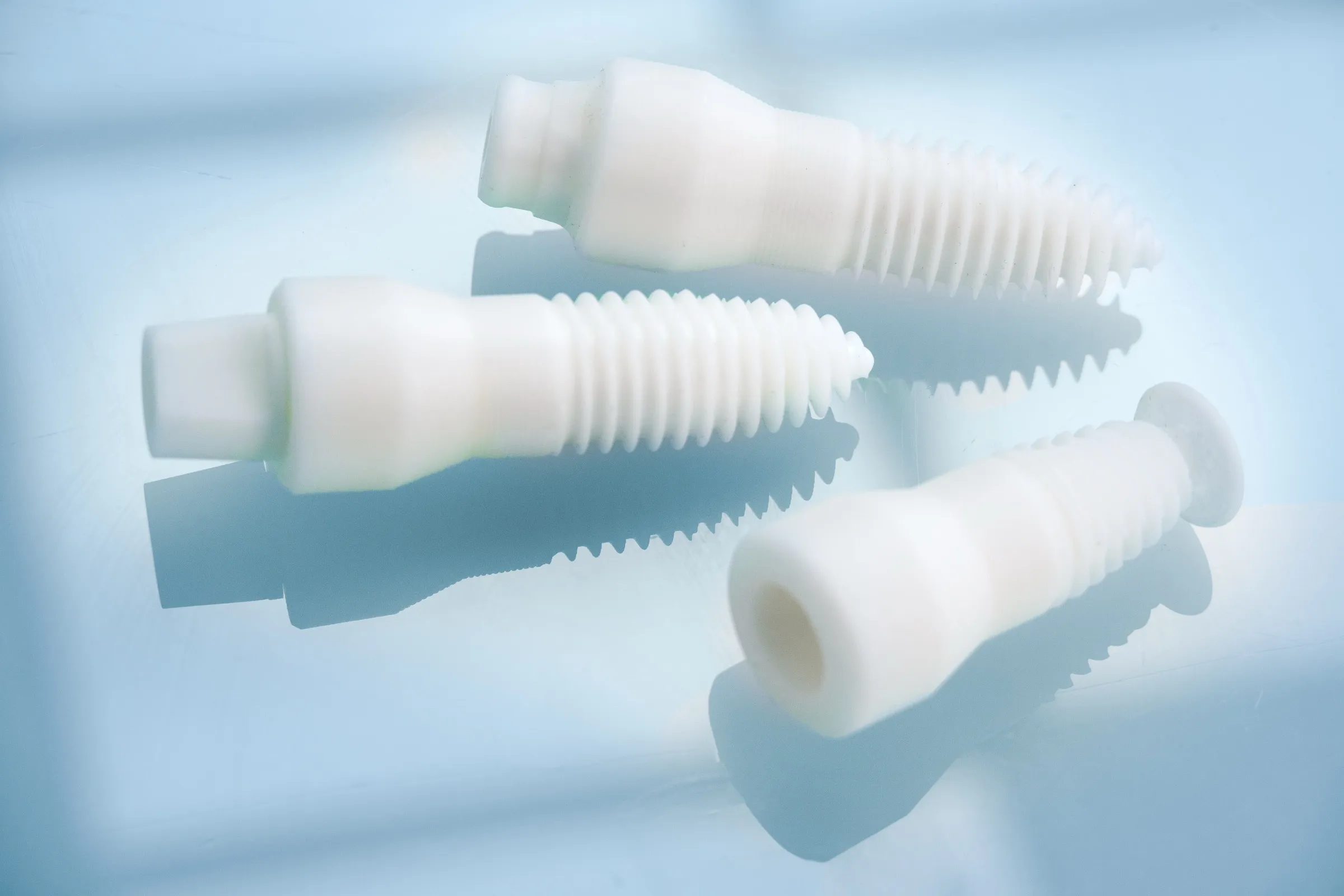 Keramikimplantate